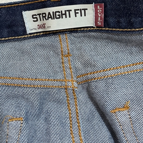 Levi’s Straight Fit 505 Jeans - Picture 5 of 5
